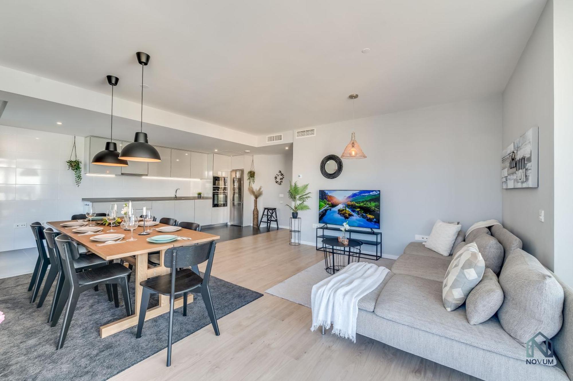 Newly Built 3 Bdrm Modern Apt W Gym, Pool, & Views Marbella Exterior photo